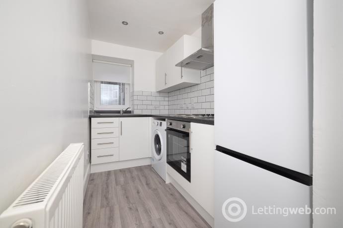 Property to rent in Clepington Road, Dundee