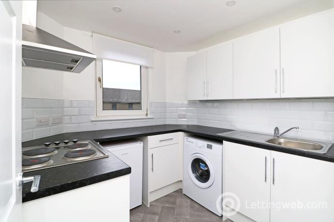Property to rent in Clepington Road, Dundee