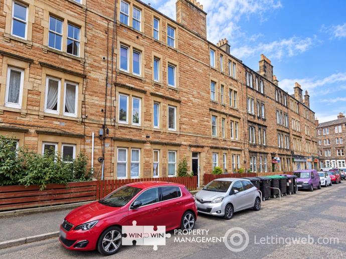 Property to rent in 48/11 Albion Road, Edinburgh, EH7 5QU