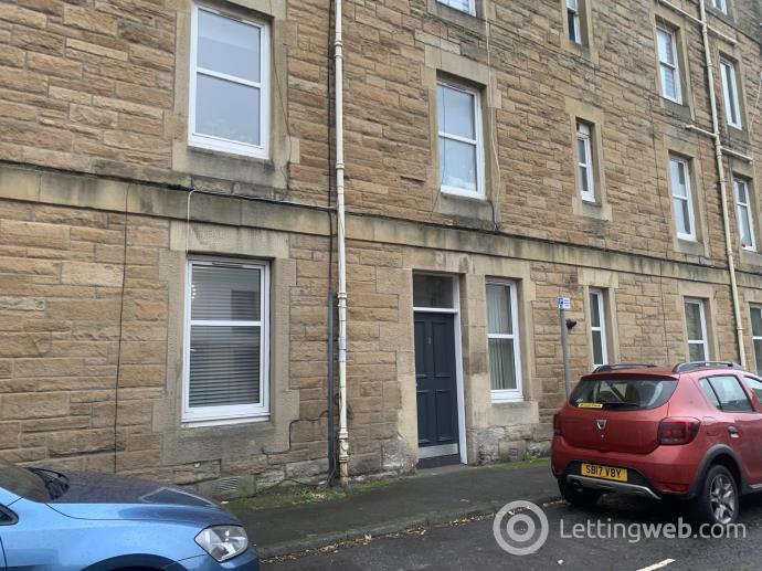 Property to rent in 2/1 Dalgety Road, EH7 5UJ