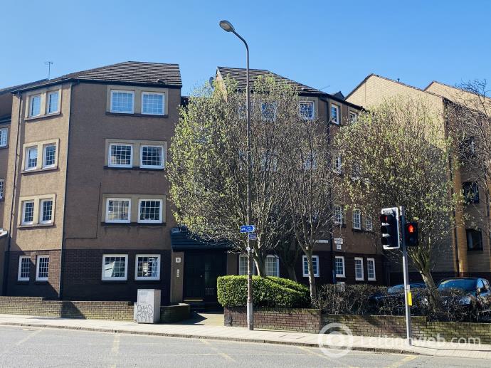 Property to rent in 18/1 Causewayside, Edinburgh, EH9 1QB