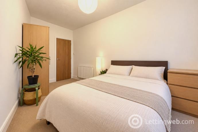 Property to rent in Henderson Street, Leith, Edinburgh, EH6 6DE