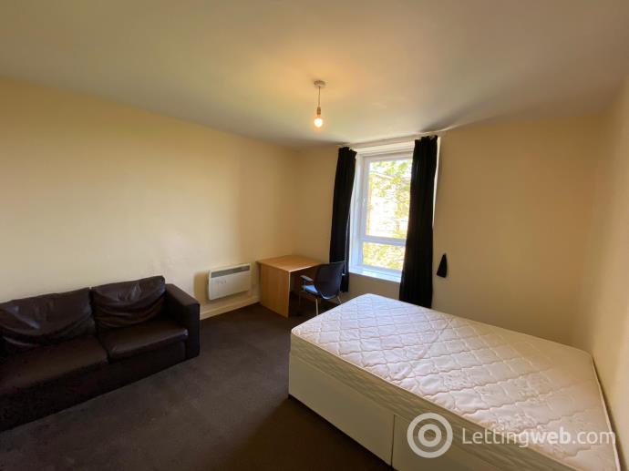 Property to rent in 6J, Polepark Road, Dundee, DD1 5QS