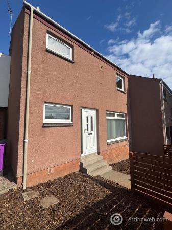Property to rent in 28 Glebe Road, Arbroath, DD11 4HJ