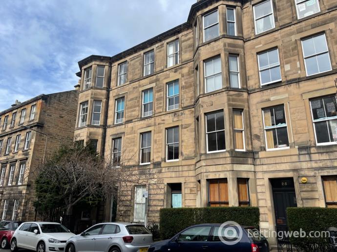 Property to rent in Lutton Place, Edinburgh