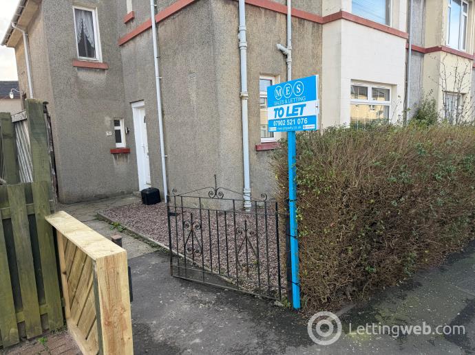 Property to rent in 76 Roxburgh Street, Grangemouth, FK3 9AJ