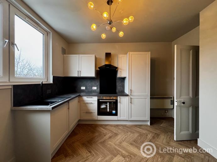 Property to rent in 165 Hardgate, Aberdeen, AB11 6XQ