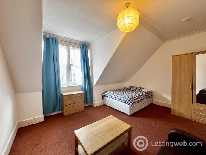 Property to rent in 48 Chapel Street, Aberdeen, AB10 1SN