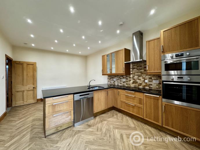 Property to rent in 32 Duthie Terrace, Aberdeen, AB10 7PQ