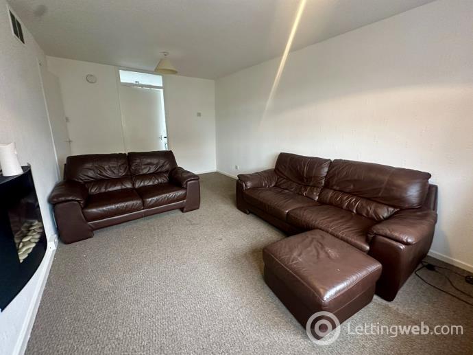 Property to rent in 54 Bonnyview Drive, Aberdeen, AB16 7FW