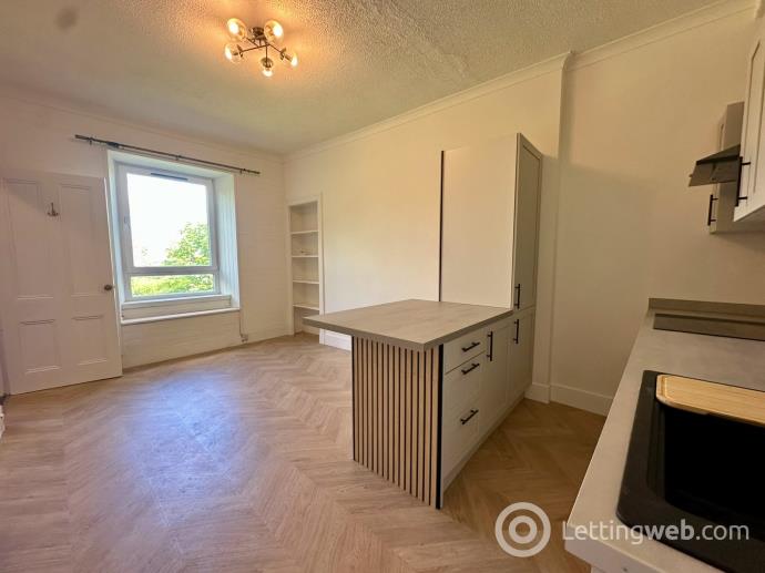 Property to rent in 152 Hutcheon Street, Aberdeen, AB25 3RX