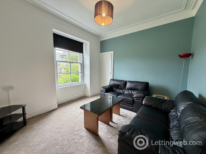 Property to rent in Flat A, 266 Holburn Street, Aberdeen, AB10 6DD