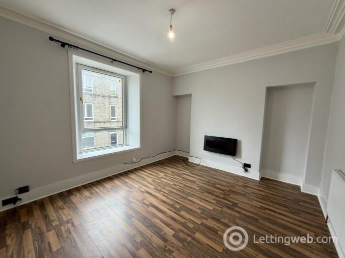 Property to rent in First Floor Right, 6 Pittodrie Place, Aberdeen, AB24 5QP