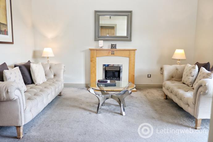 Property to rent in Old Tolbooth Wynd, Edinburgh, EH8 8EQ