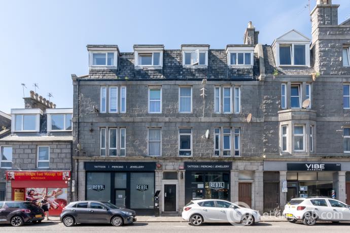 Property to rent in 357 George Street, Aberdeen, AB25 1EQ