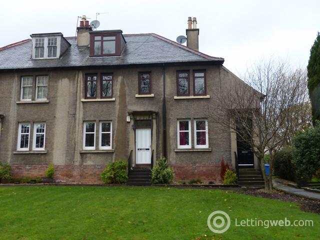 Property to rent in Burnside Road
