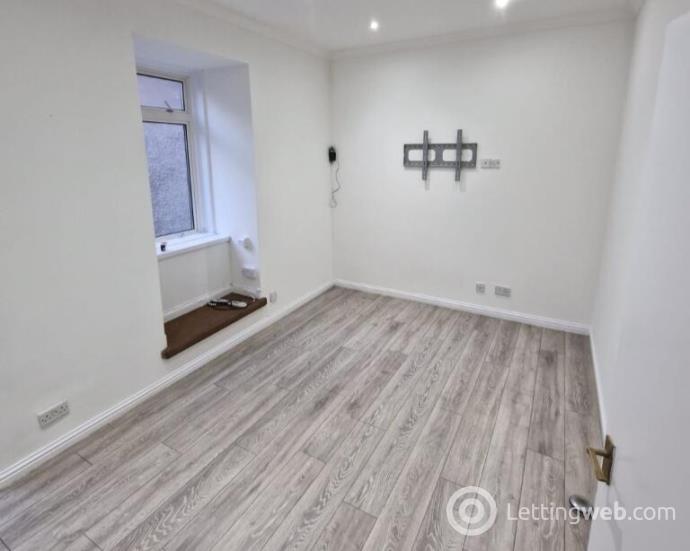 Property to rent in Rosemount Place, Rosemount, Aberdeen, AB25 2UX