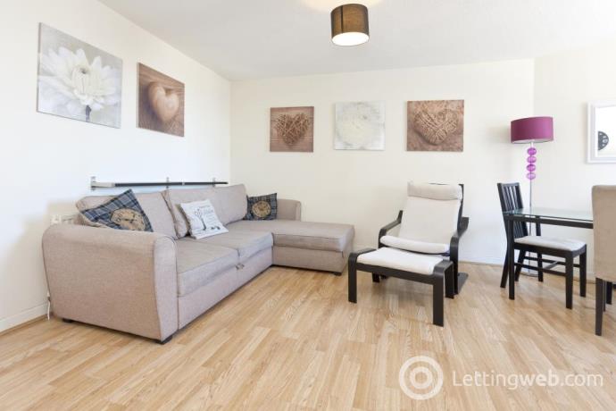 Property to rent in Holburn Street, Aberdeen, AB10 6BY