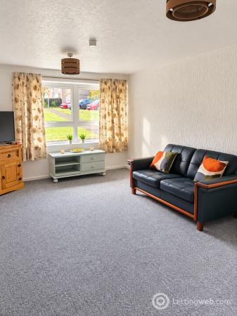 Property to rent in 3 Stockethill Court, Aberdeen, AB16