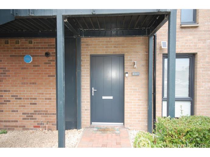 Property to rent in 6 Adamslaw Place