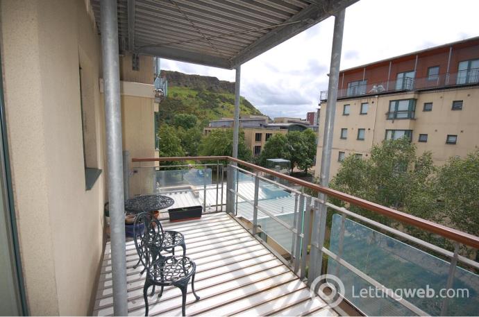 Property to rent in Holyrood Road