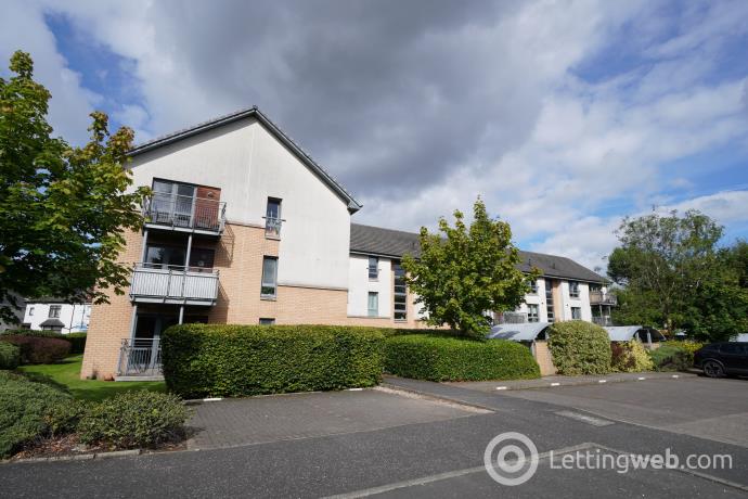 Property to rent in 203 Kirkton Avenue