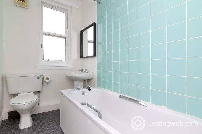 Property to rent in Piershill Square East