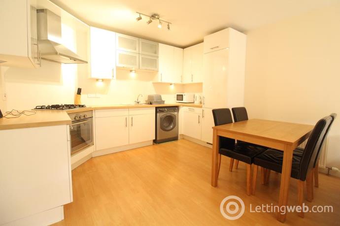 Property to rent in Bothwell Road, Mid Floor Flat, AB24