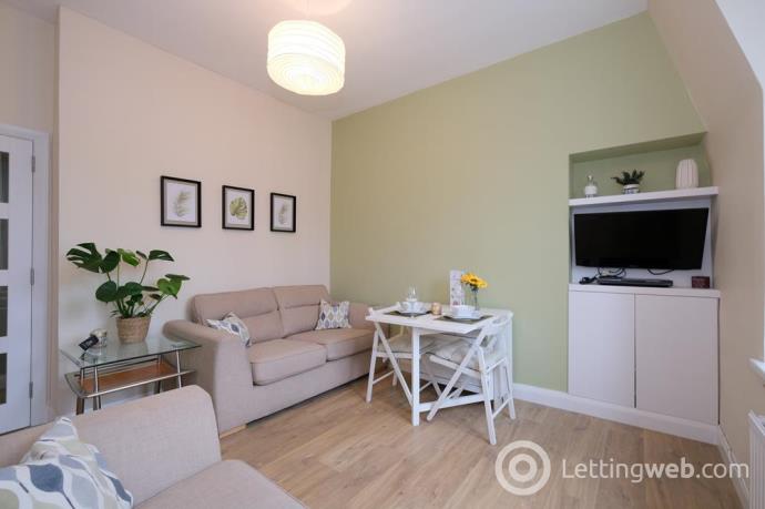 Property to rent in Hollybank Place, Aberdeen, AB11 6XS