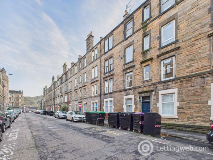 Property to rent in Dalgety Avenue, Meadowbank, Edinburgh, EH7 5UE