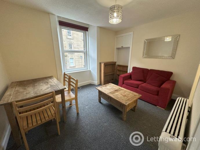 Property to rent in Rosefield Street, Dundee