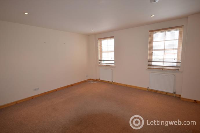 Property to rent in Farraline Court, Inverness, Inverness-Shire, IV1
