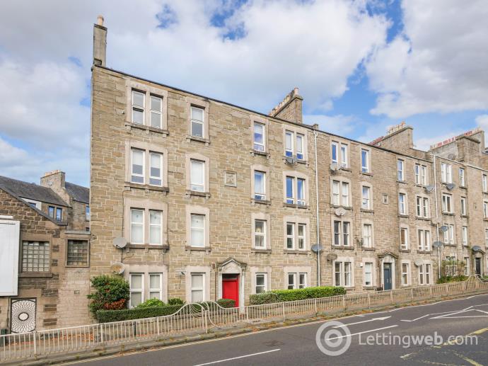 Property to rent in 6 Forfar Road