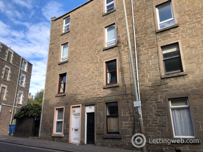 Property to rent in 175 Blackness Road