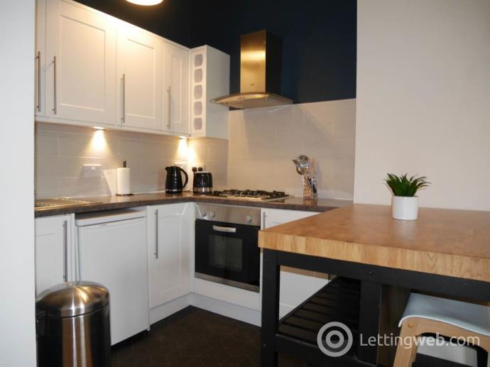 Property to rent in Marionville Road,