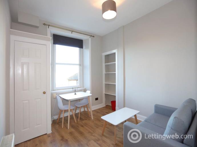 Property to rent in Hawthornvale, Edinburgh,