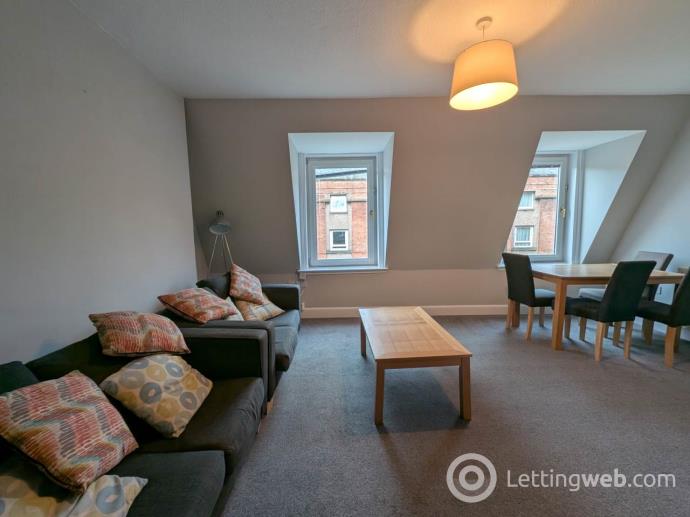 Property to rent in Causewayside