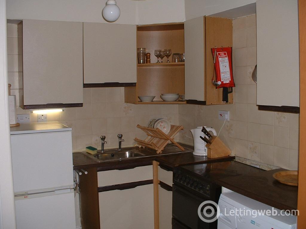 Property to rent in Sciennes House Place, Sciennes, Edinburgh, EH9 1NW