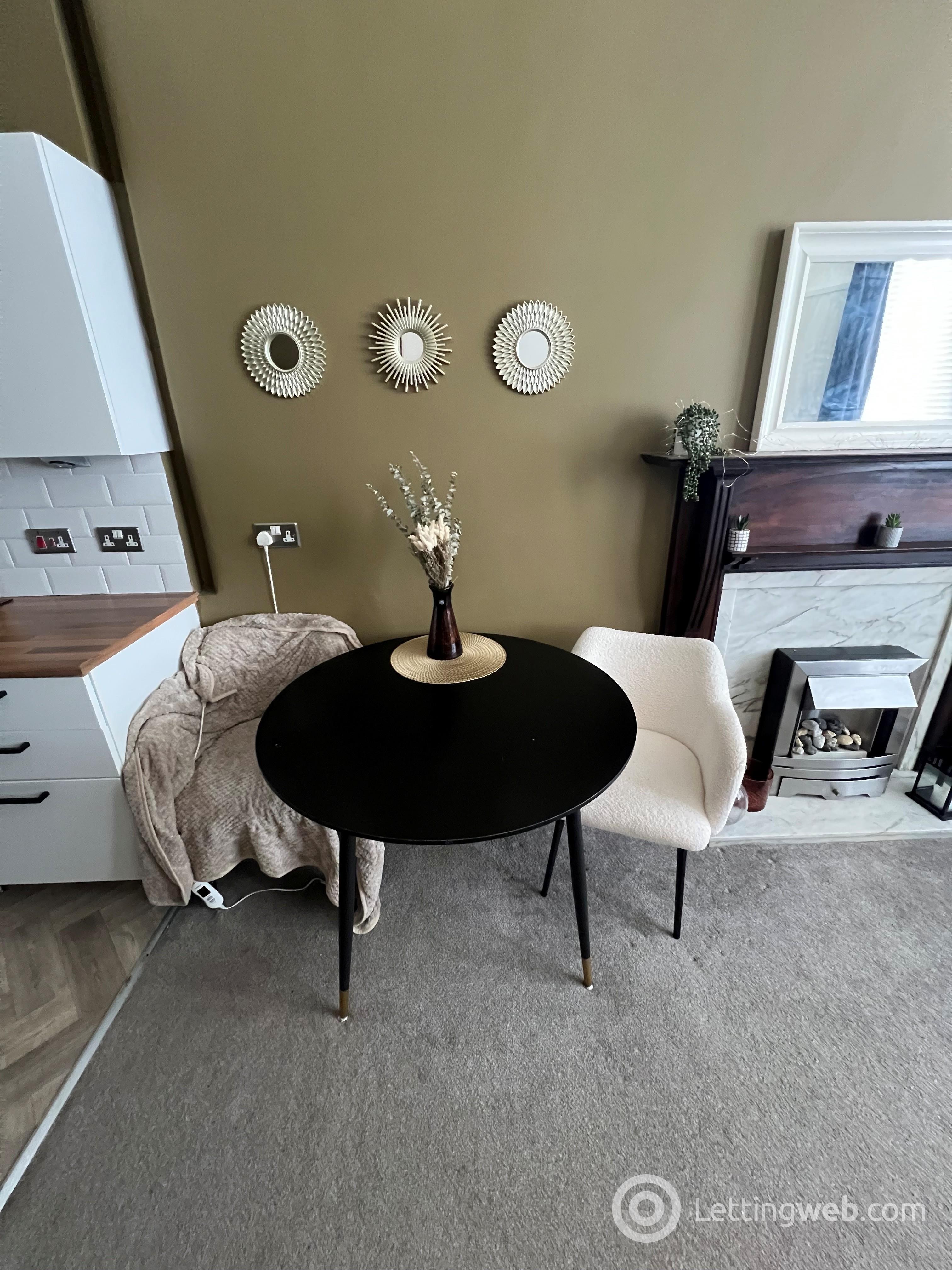 Property to rent in 2/1, 168 Newlands Road, Glasgow, G44 4ES