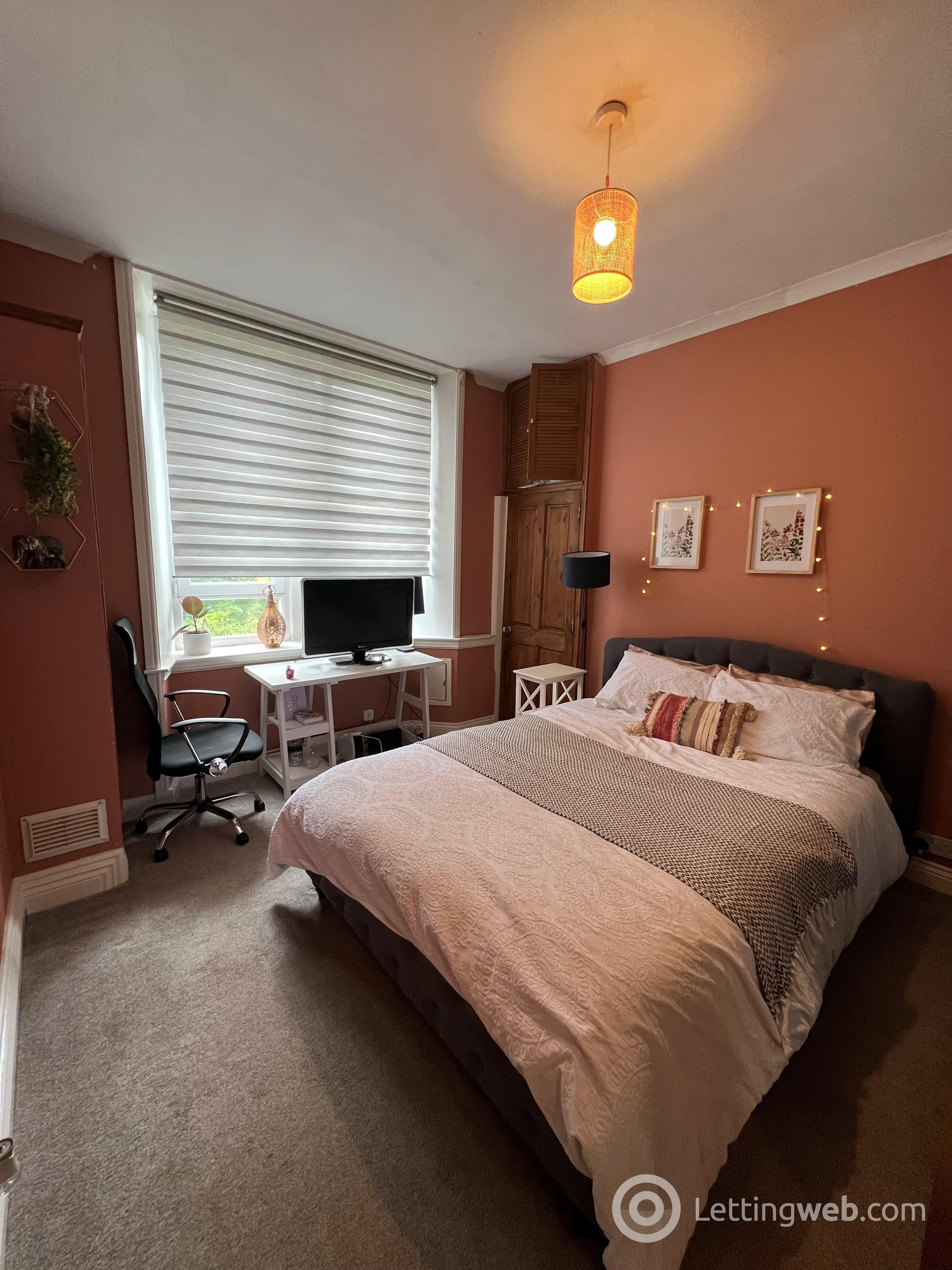 Property to rent in 2/1, 168 Newlands Road, Glasgow, G44 4ES