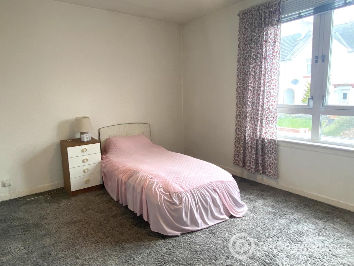 Property to rent in 32 Alcaig Road, Glasgow, G52 1NH