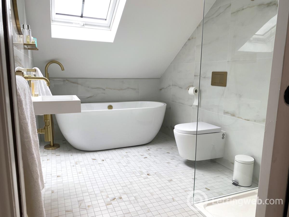 Property to rent in 8 Mulberry Road, Glasgow, G43 2TR