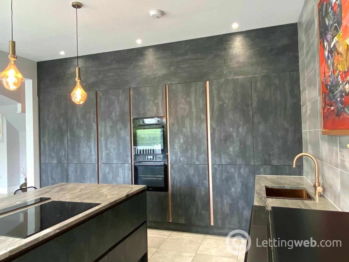 Property to rent in 8 Mulberry Road, Glasgow, G43 2TR