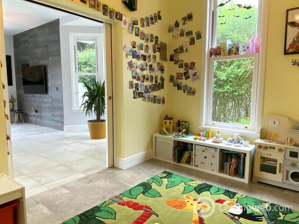 Property to rent in 8 Mulberry Road, Glasgow, G43 2TR