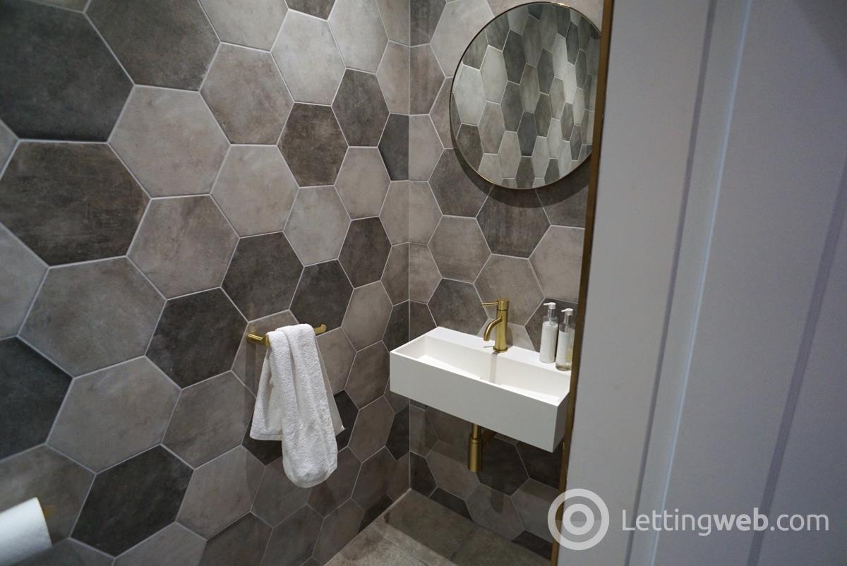 Property to rent in 8 Mulberry Road, Glasgow, G43 2TR