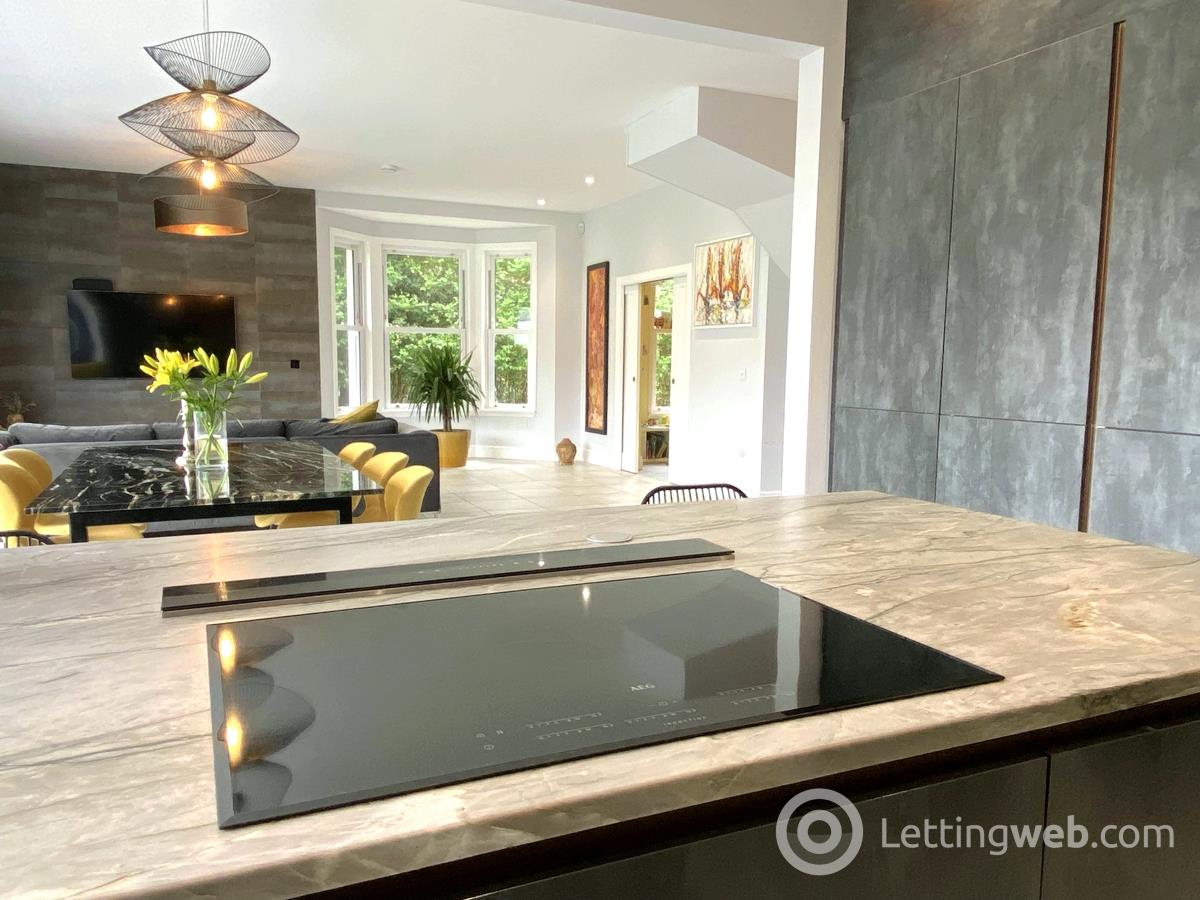 Property to rent in 8 Mulberry Road, Glasgow, G43 2TR