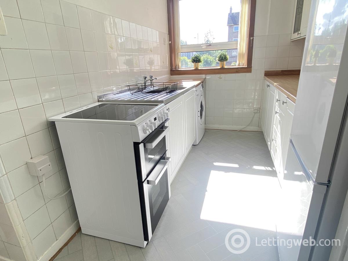 Property to rent in 1/2, 93 Hillington Road South, Glasgow, G52 2AE