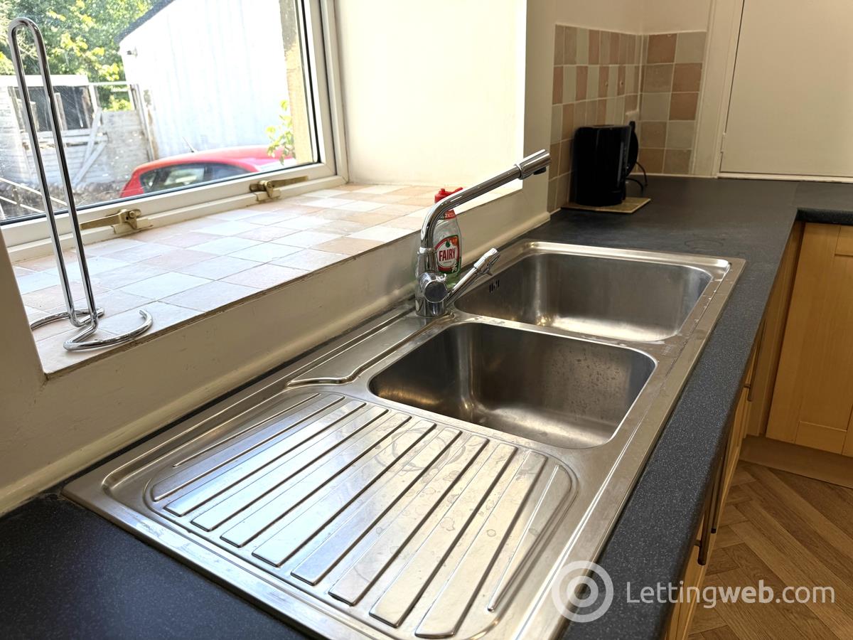 Property to rent in 149 Ayr Road Newton Mearns