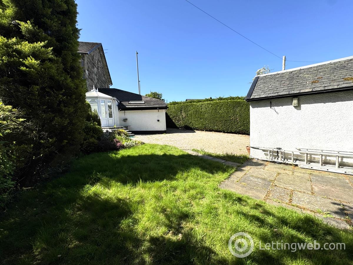Property to rent in 149 Ayr Road Newton Mearns