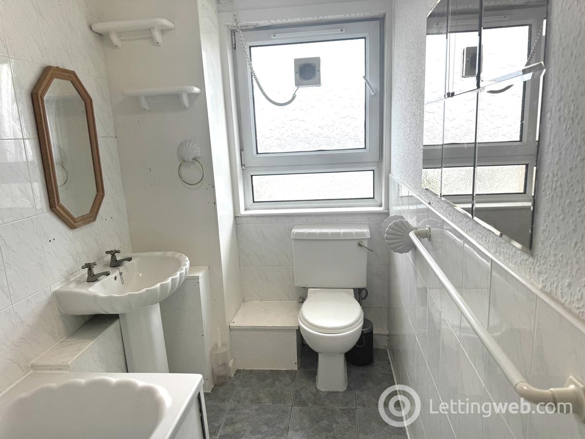 Property to rent in Inchkeith Court, Spey Terrace, Edinburgh